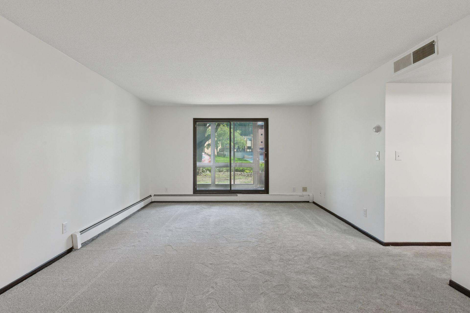 2680 Oxford Street N 101