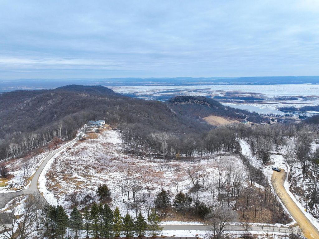 Photo of 46180 Oak Hill Drive, La Crescent, MN 55947 (MLS # 7031848)