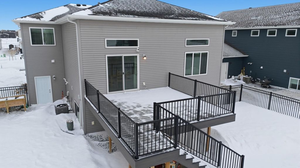 Photo of 413 Hampton Drive W, Moorhead, MN 56560 (MLS # 7003357)