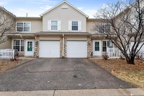 1923 Bluestem Lane 22 Shoreview MN 55126