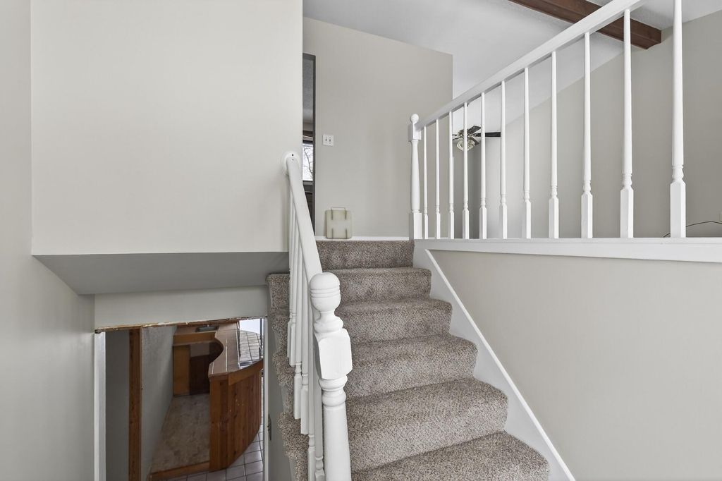 Photo of 7062 Sherwood Road, Woodbury, MN 55125 (MLS # 7056965)