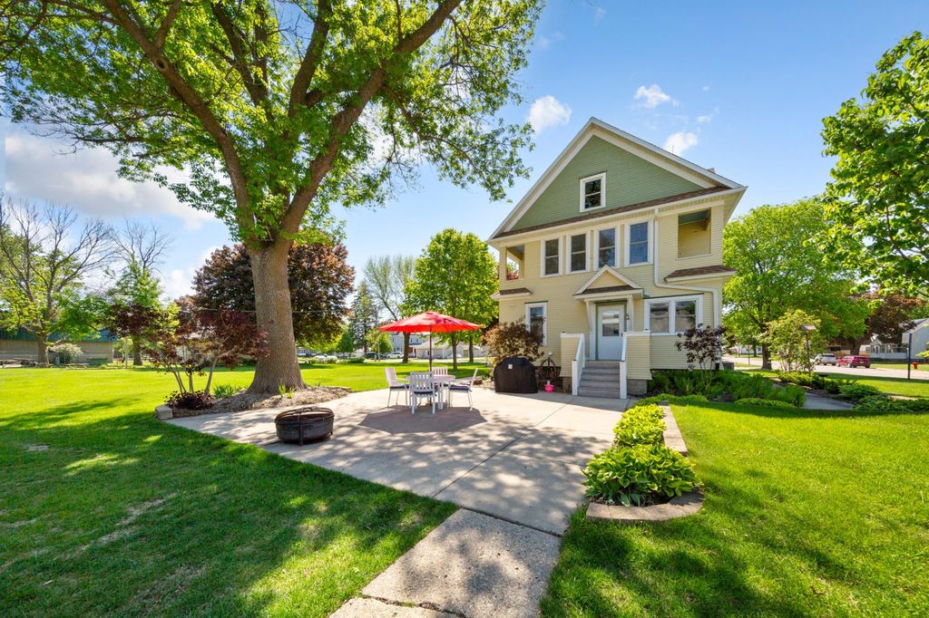 Photo of 580 6th Street, Lafayette, MN 56054 (MLS # 7080328)