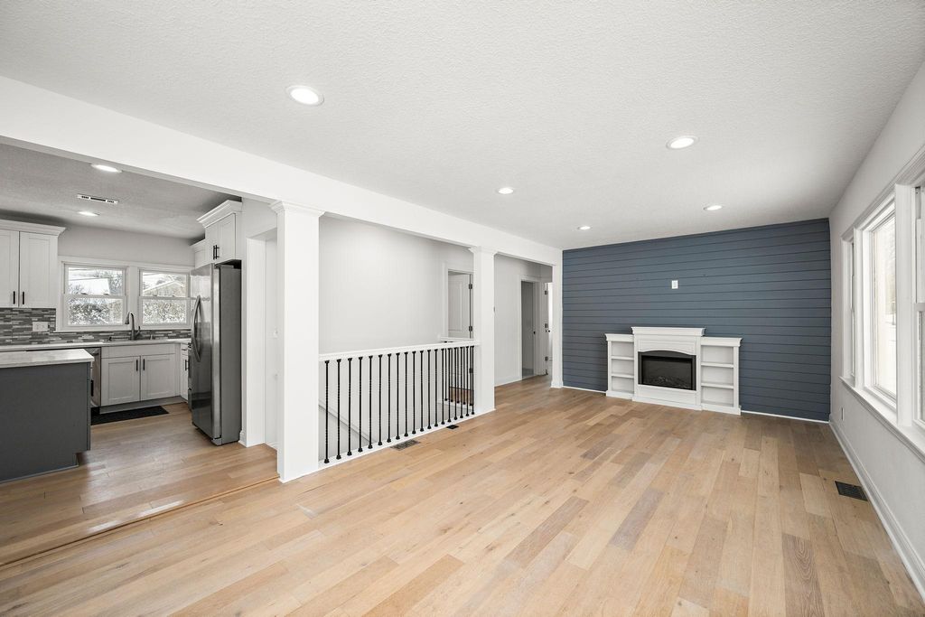 Photo of 1756 Saunders Avenue, Saint Paul, MN 55116 (MLS # 7034128)