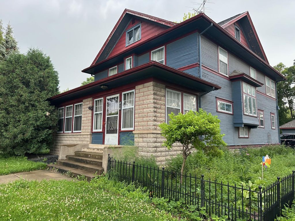 Photo of 216 Litchfield Avenue SE, Willmar, MN 56201 (MLS # 7055415)