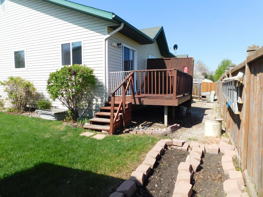 Photo of 840 Lakeridge Place, West Fargo, ND 58078 (MLS # 7075889)
