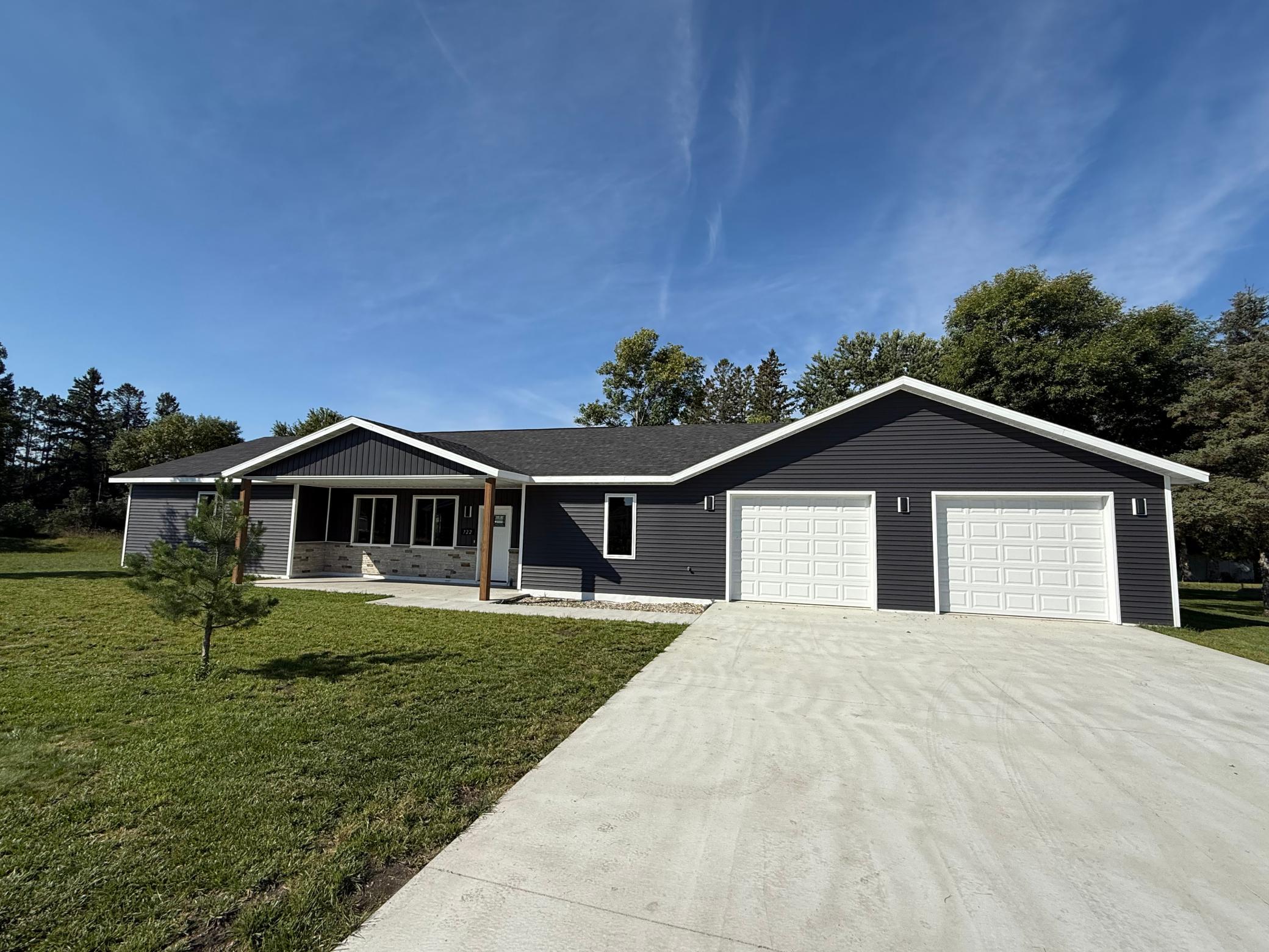 722 Dandrew Lane