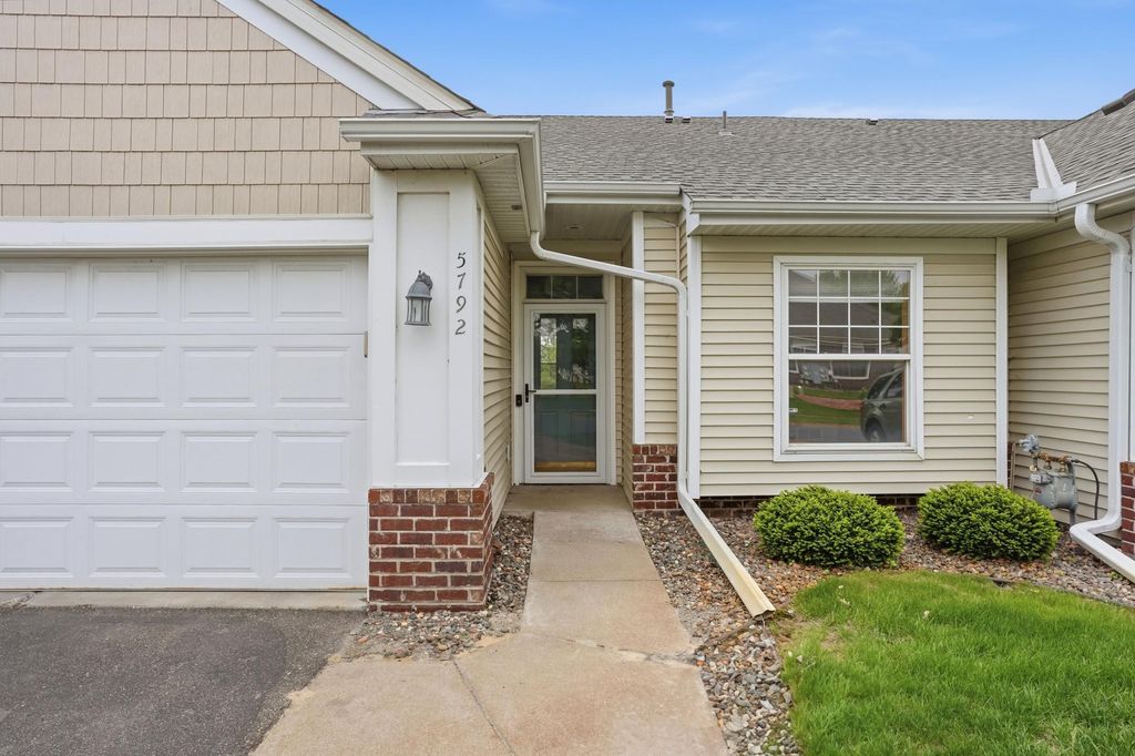 Photo of 5792 Prairie Ridge Drive #182, Shoreview, MN 55126 (MLS # 7056120)