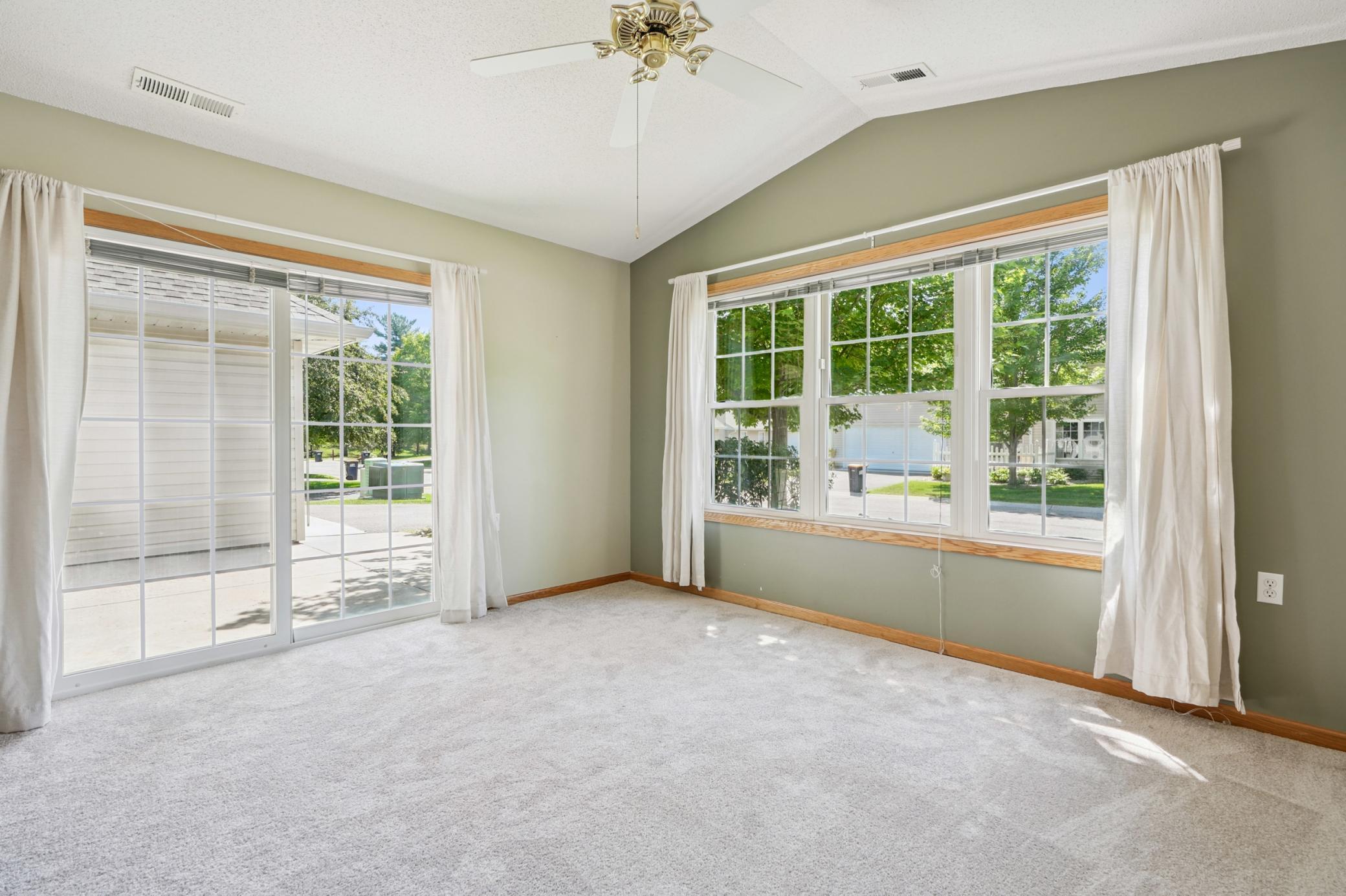 6855 Blackhawk Trail 22