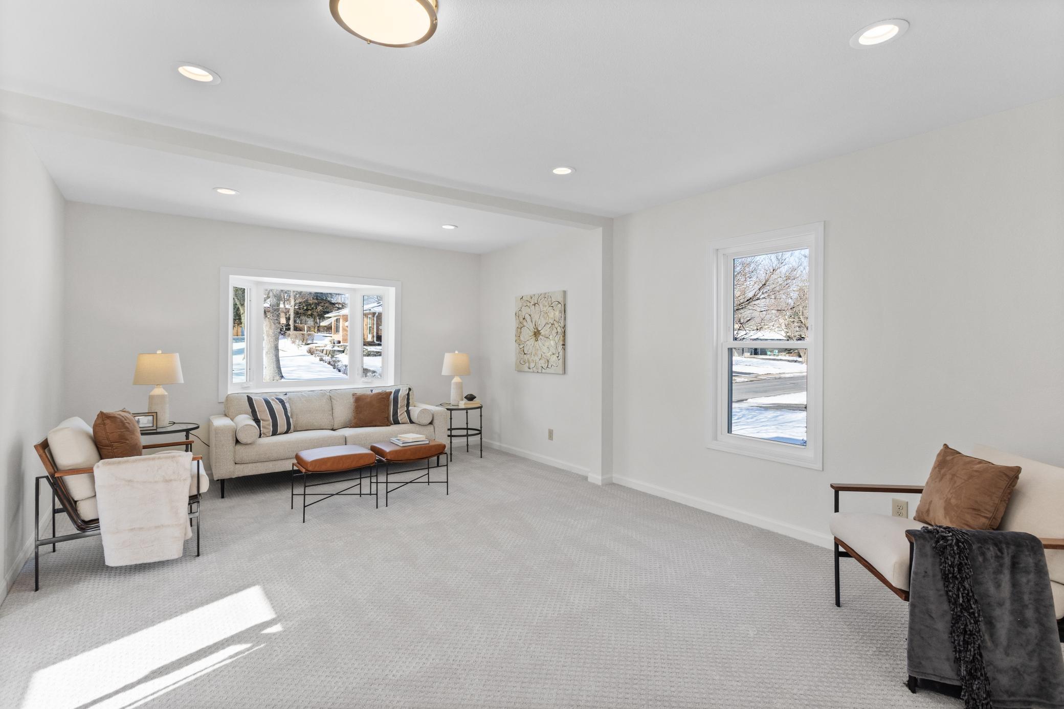 4241 Yosemite Avenue S