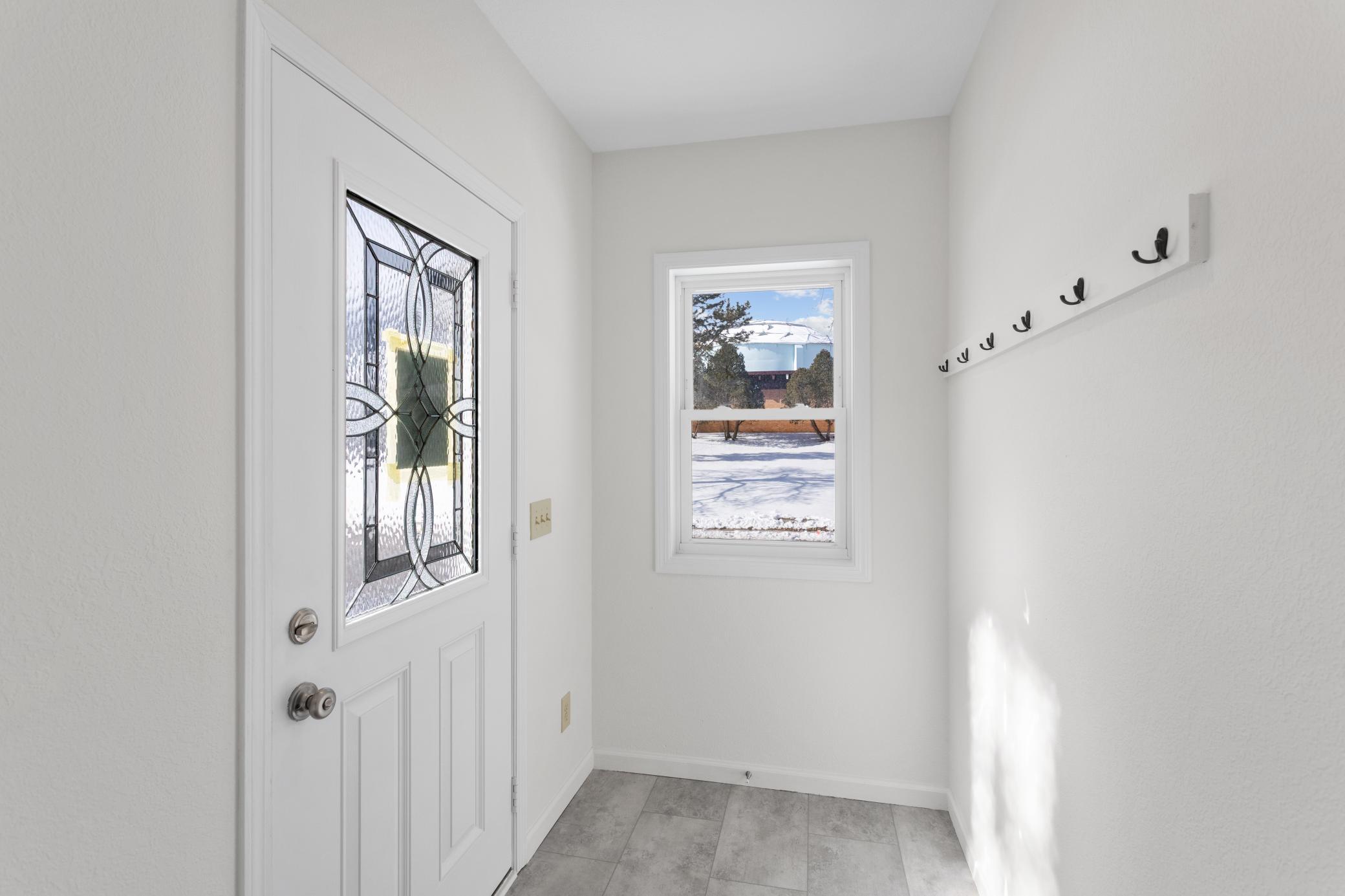 4241 Yosemite Avenue S