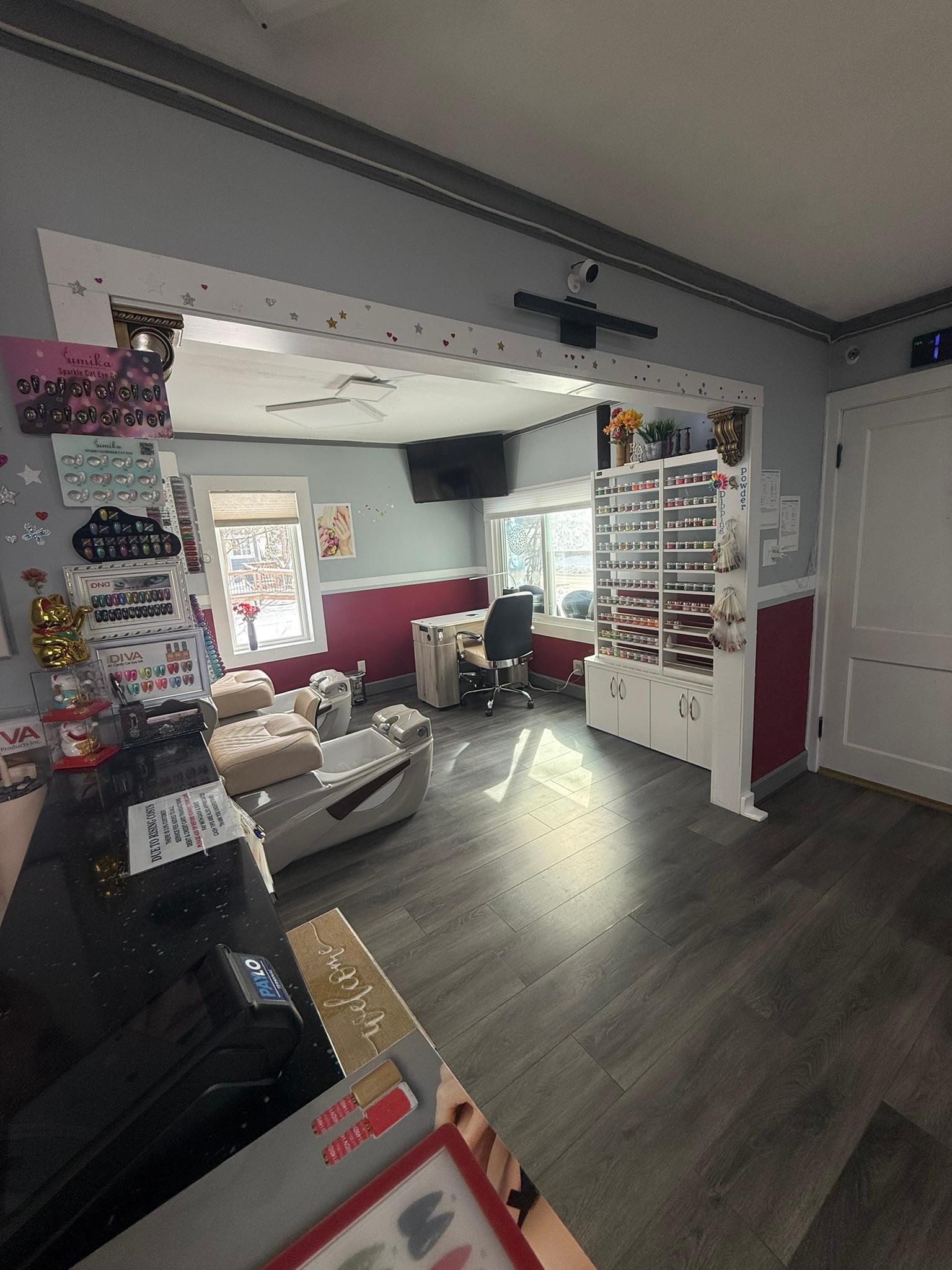 808 W Oakland Avenue