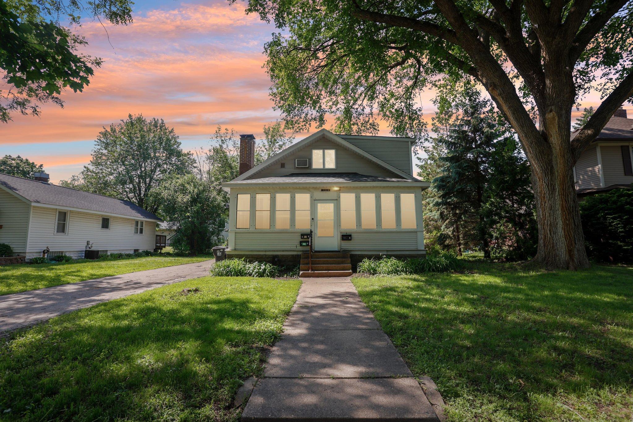 1384 Midway Parkway