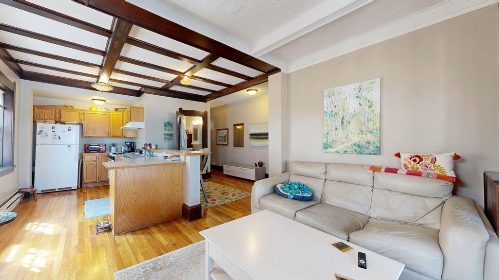 Photo of 604 Holly Avenue #101, Saint Paul, MN 55102 (MLS # 7048700)