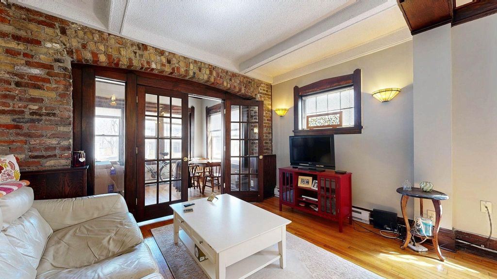 Photo of 604 Holly Avenue #101, Saint Paul, MN 55102 (MLS # 7048700)