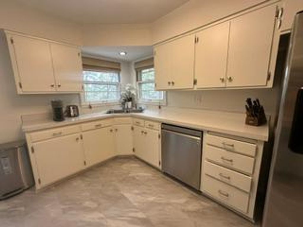 Photo of 20515 Manor Road, Excelsior, MN 55331 (MLS # 7081986)