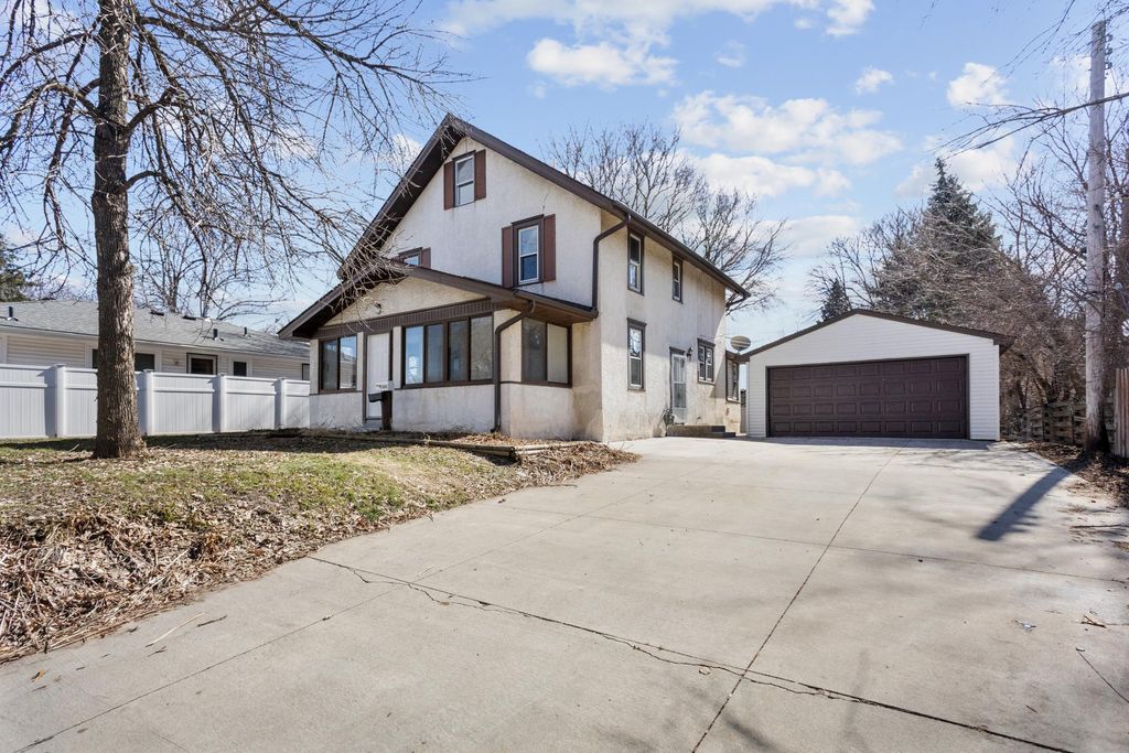 Photo of 2805 W 76th Street, Richfield, MN 55423 (MLS # 7061054)