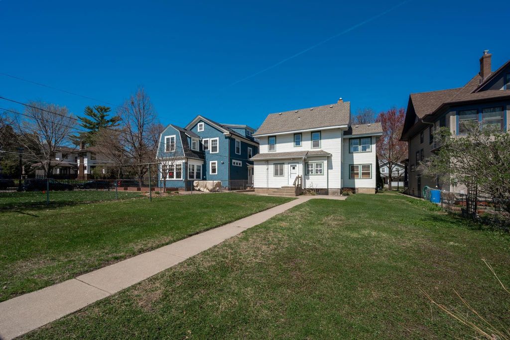 Photo of 2112 Carroll Avenue, Saint Paul, MN 55104 (MLS # 7058102)