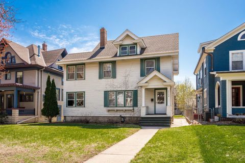 Photo of 2112 Carroll Avenue, Saint Paul, MN 55104 (MLS # 7058102)