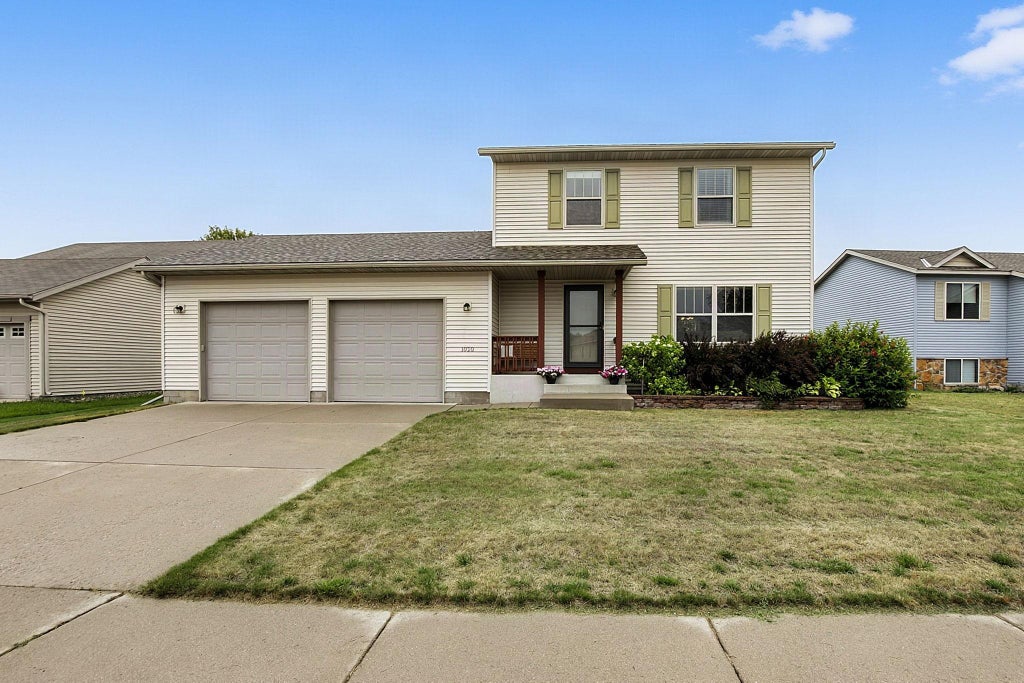 Photo of 1020 Sequoia Avenue, Saint Cloud, MN 56303 (MLS # 7127924)