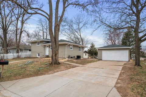 237 Sigurd Street Saint Paul MN 55106