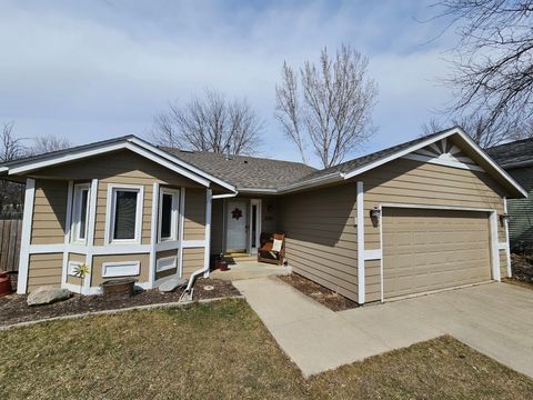 2433 60th Street NW Rochester MN 55901