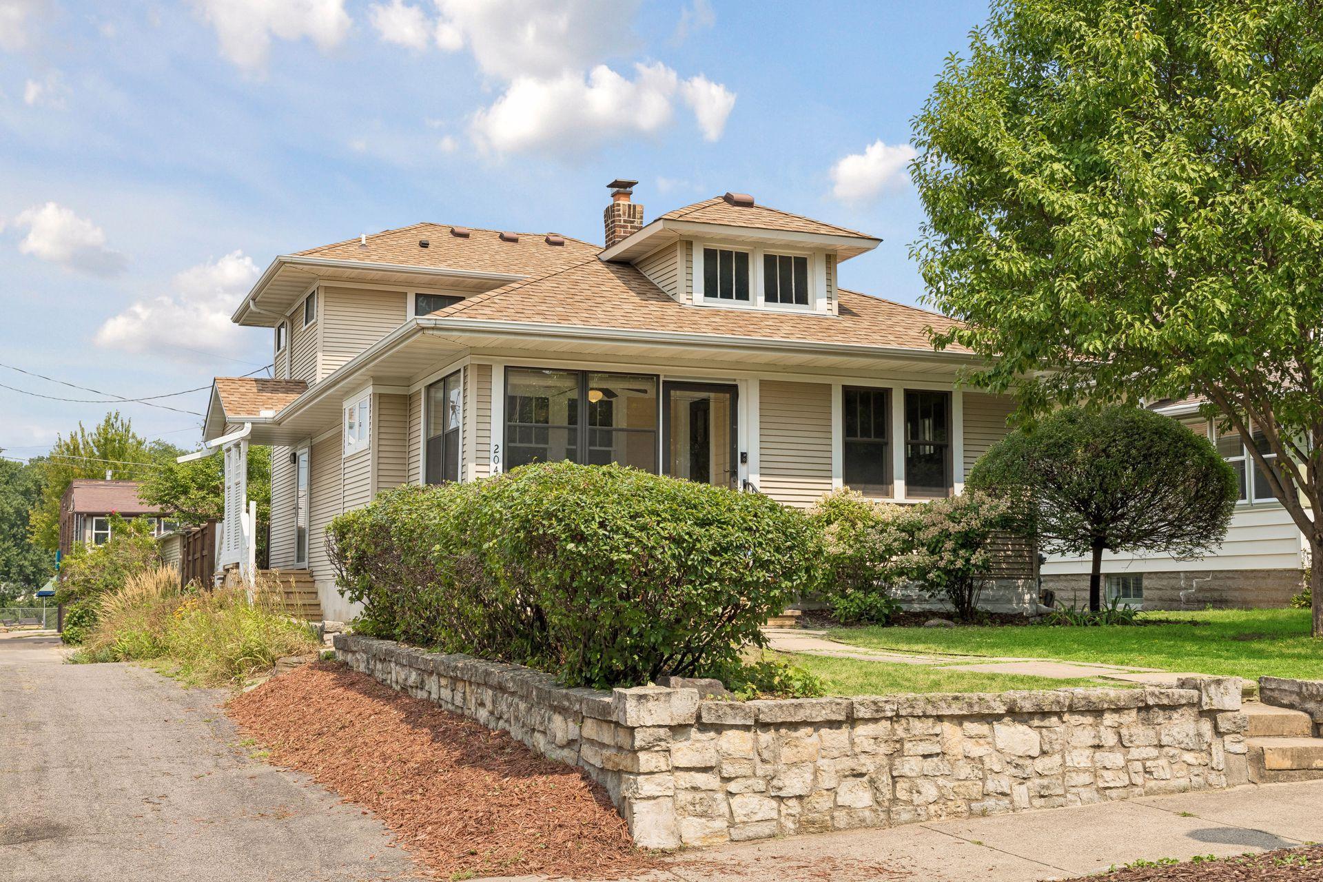 2043 Berkeley Avenue
