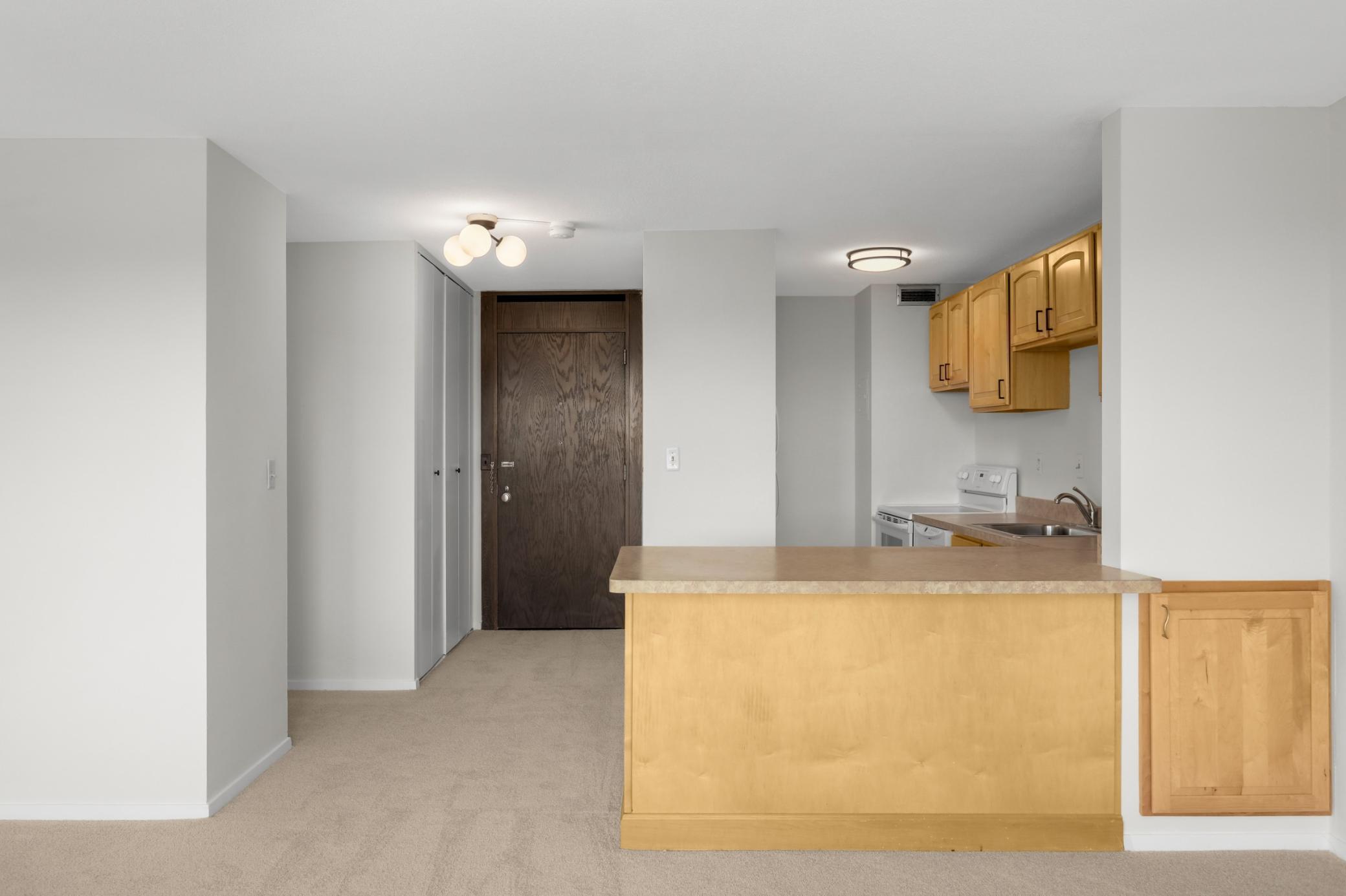 15 S 1st Street A809