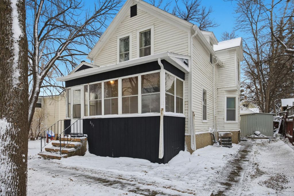 Photo of 807 5th Street S, Moorhead, MN 56560 (MLS # 6822588)