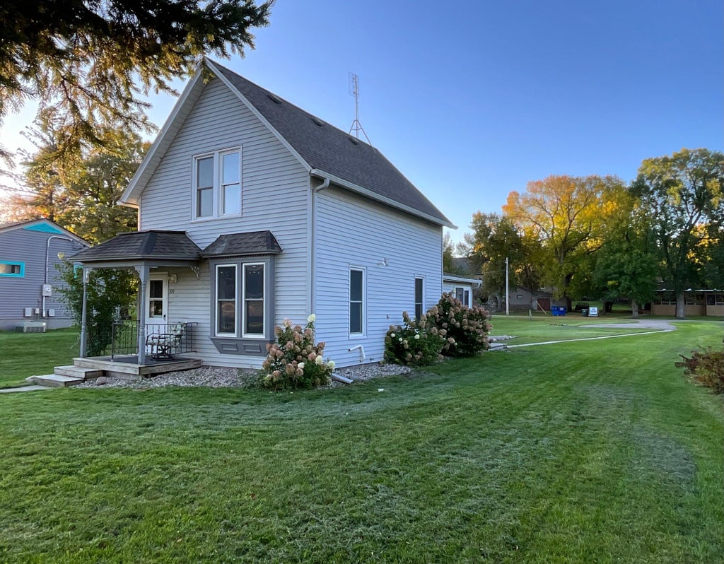 Photo of 309 W Nokomis Street, Osakis, MN 56360 (MLS # 7154694)