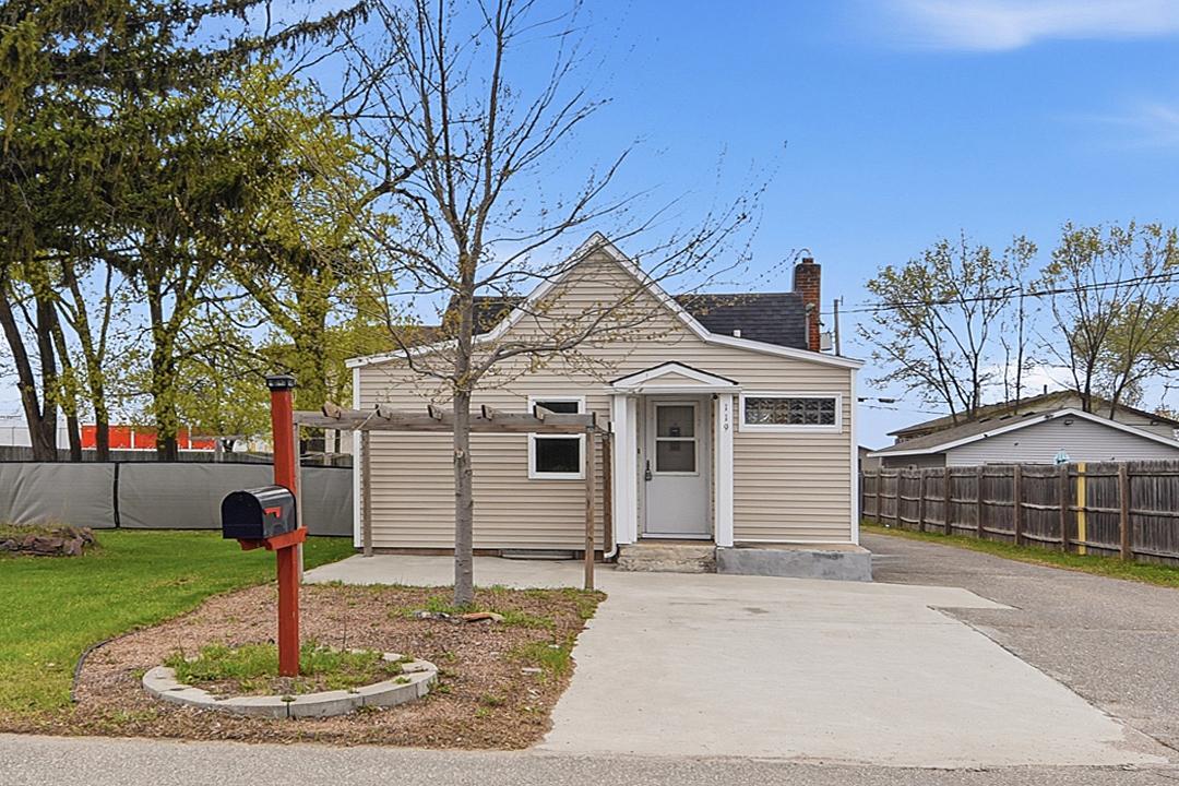 119 7th Avenue SE