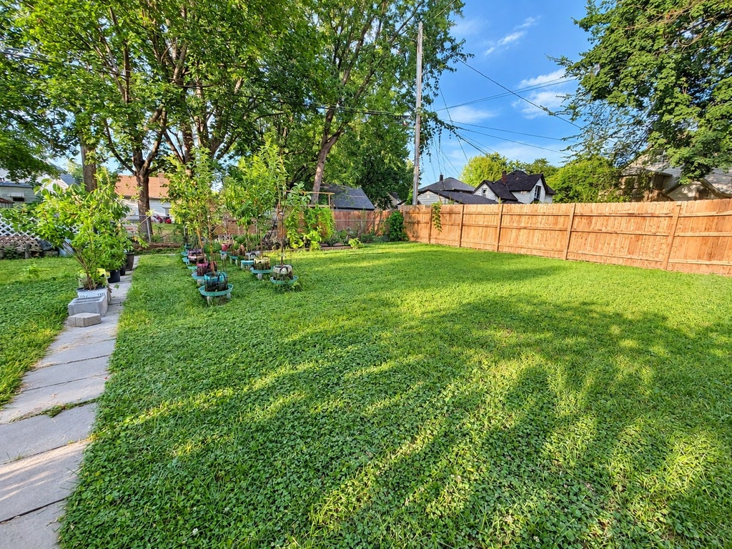 Photo of 303 Page Street W, Saint Paul, MN 55107 (MLS # 7140411)