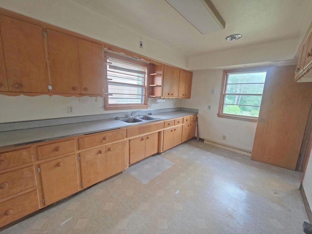 Photo of 716 E 37th Street, Hibbing, MN 55746 (MLS # 7001163)