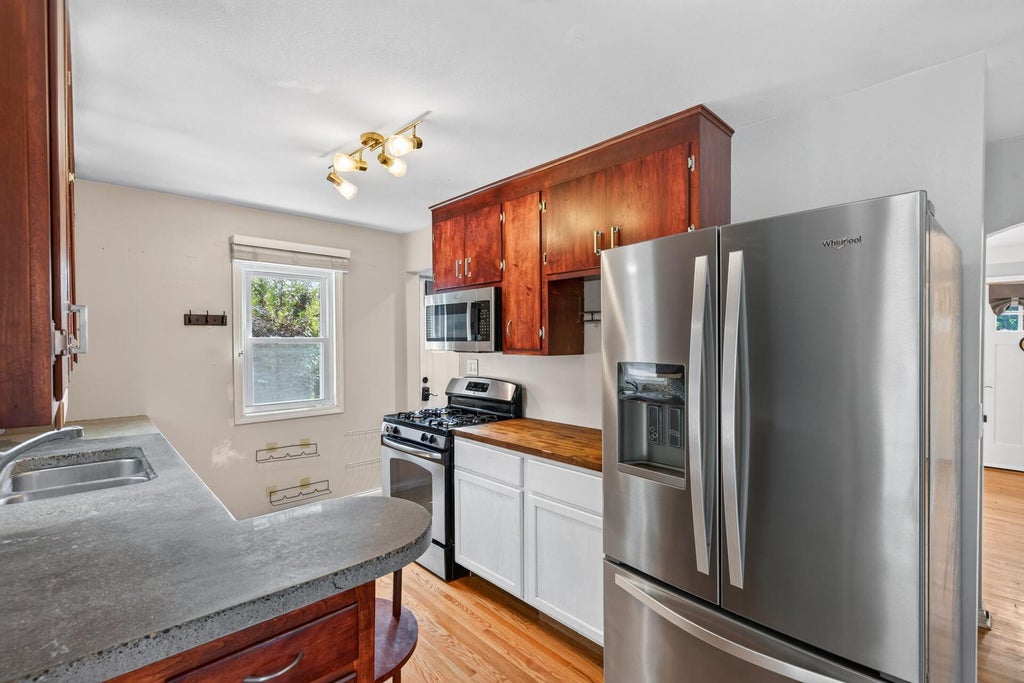 Photo of 4928 Abbott Avenue N, Brooklyn Center, MN 55429 (MLS # 7136545)