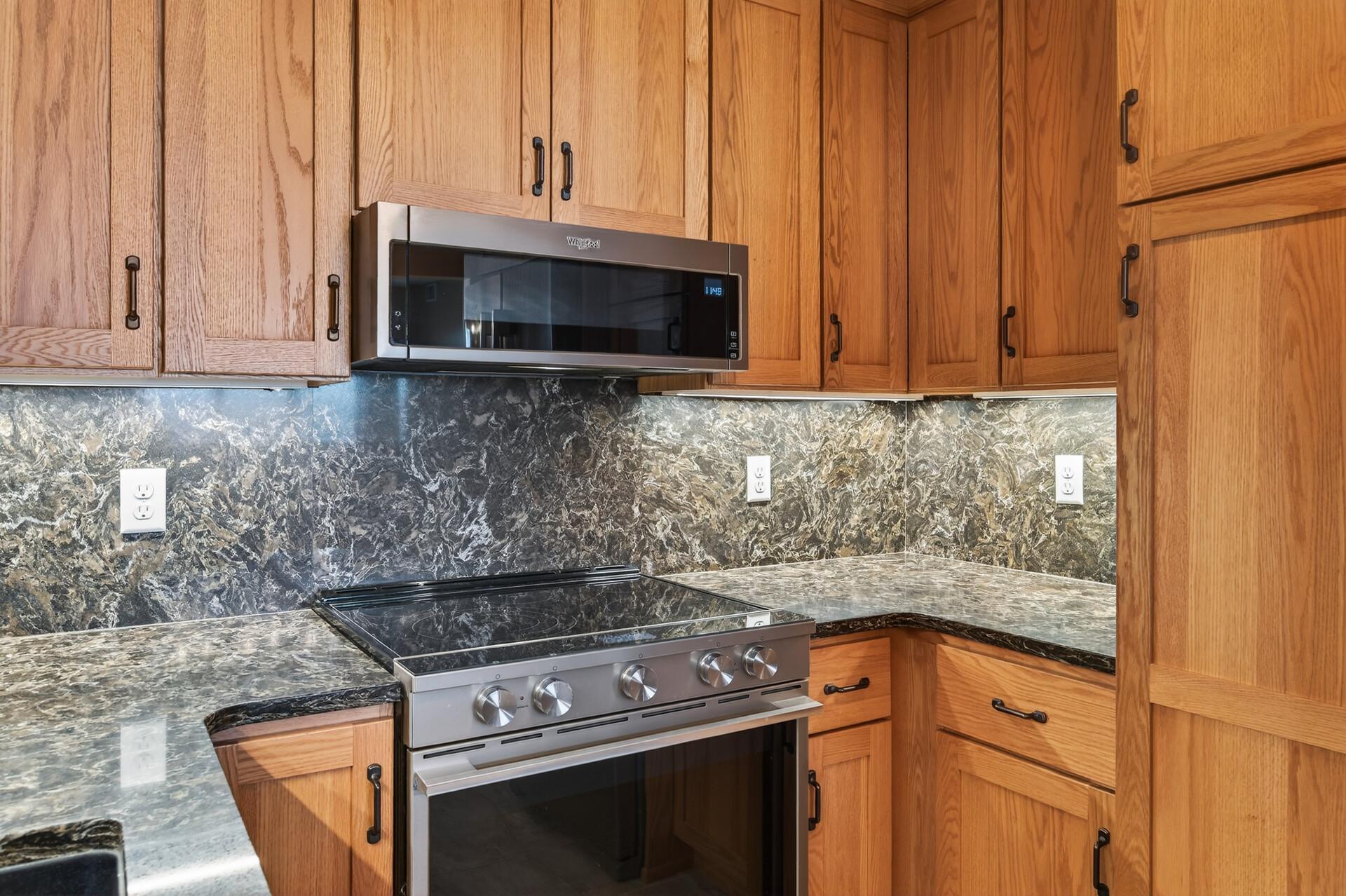 168 6th Street E 3105