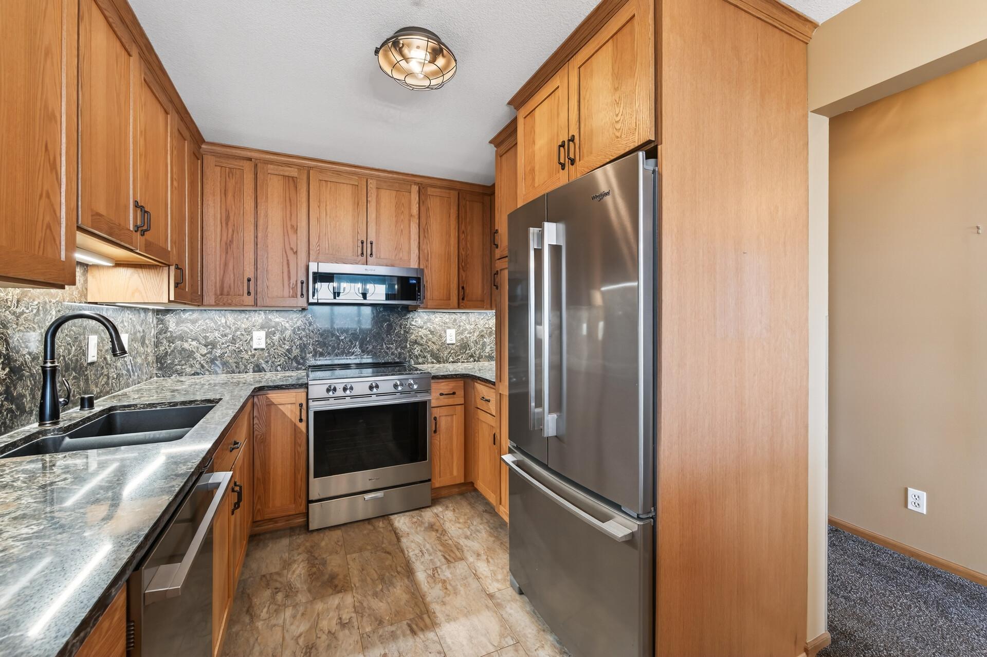168 6th Street E 3105