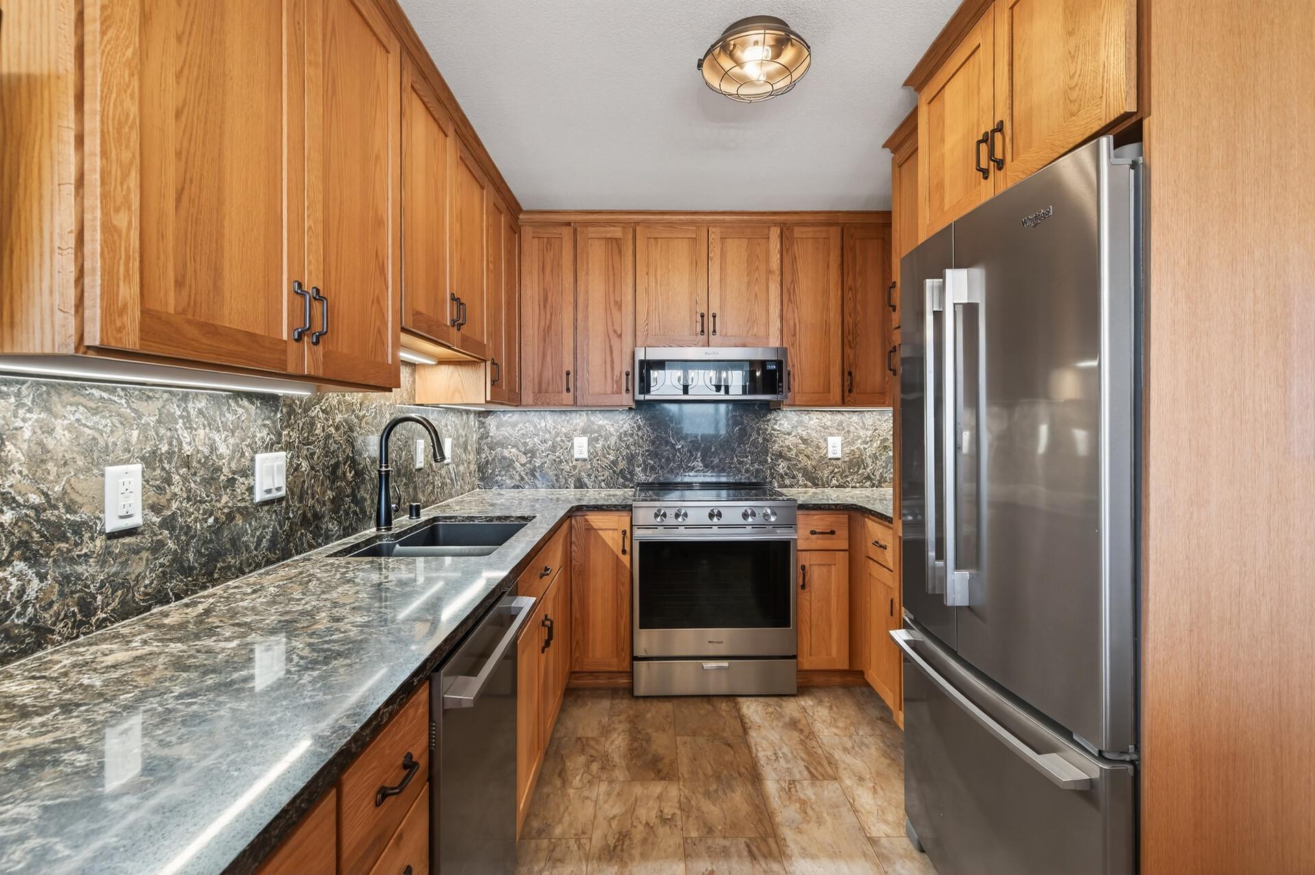 168 6th Street E 3105