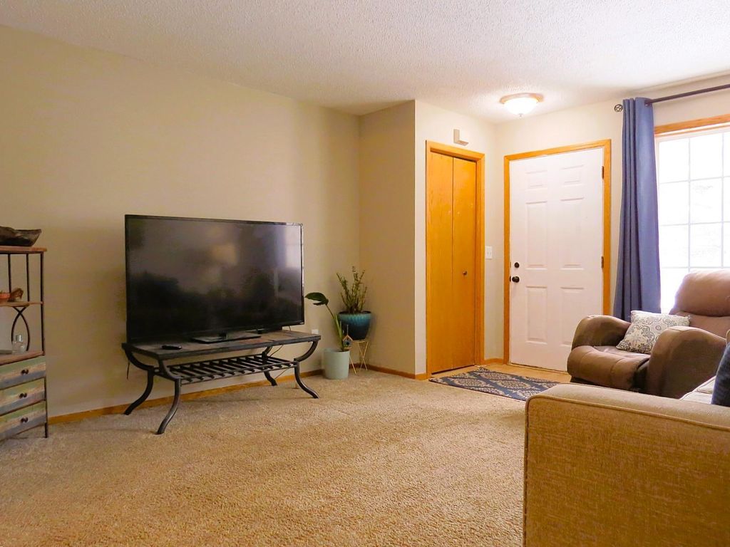 Photo of 2755 Meadow Brook Drive #K, Woodbury, MN 55125 (MLS # 7015078)