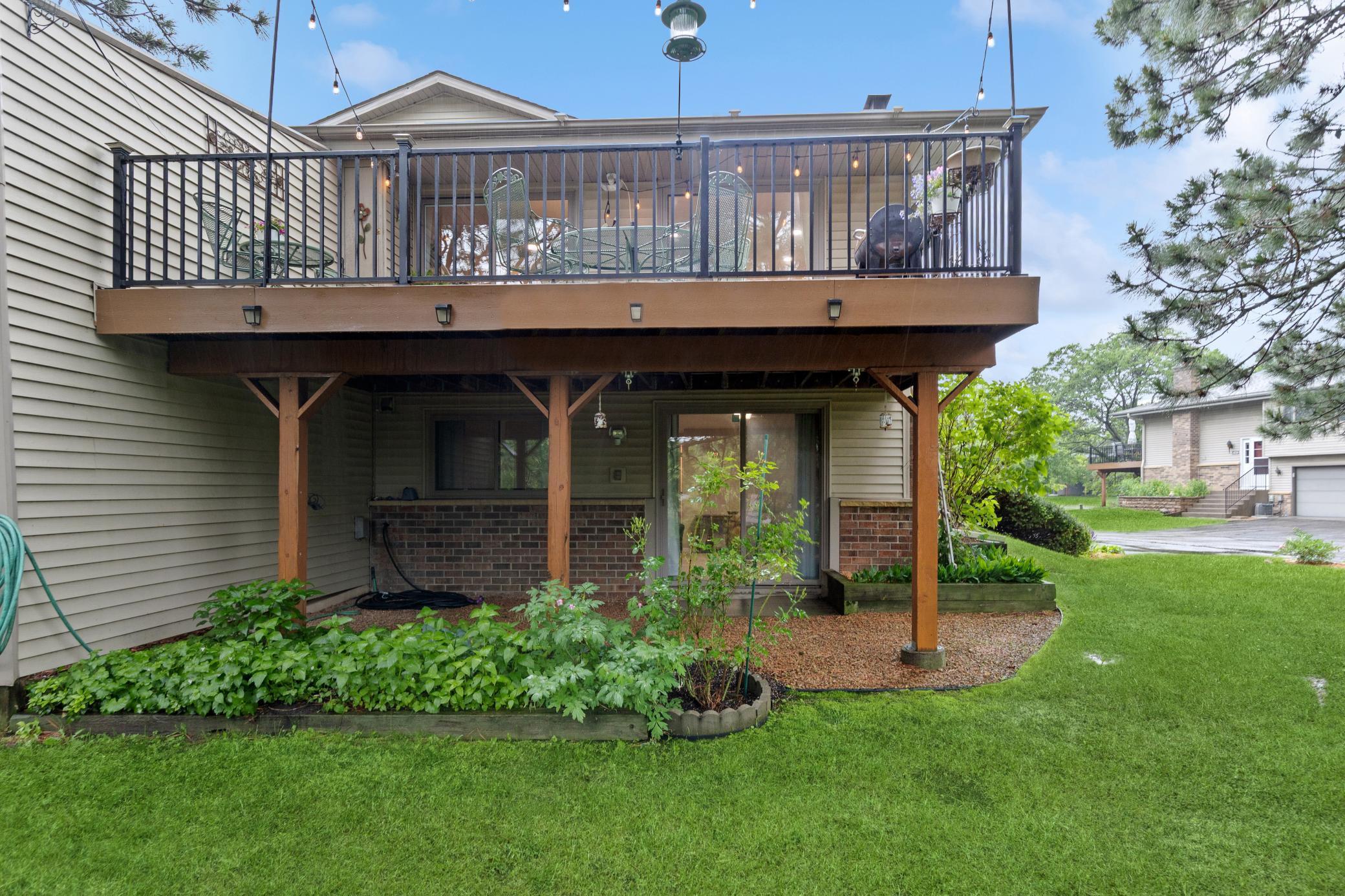 4152 Sylvia Lane S
