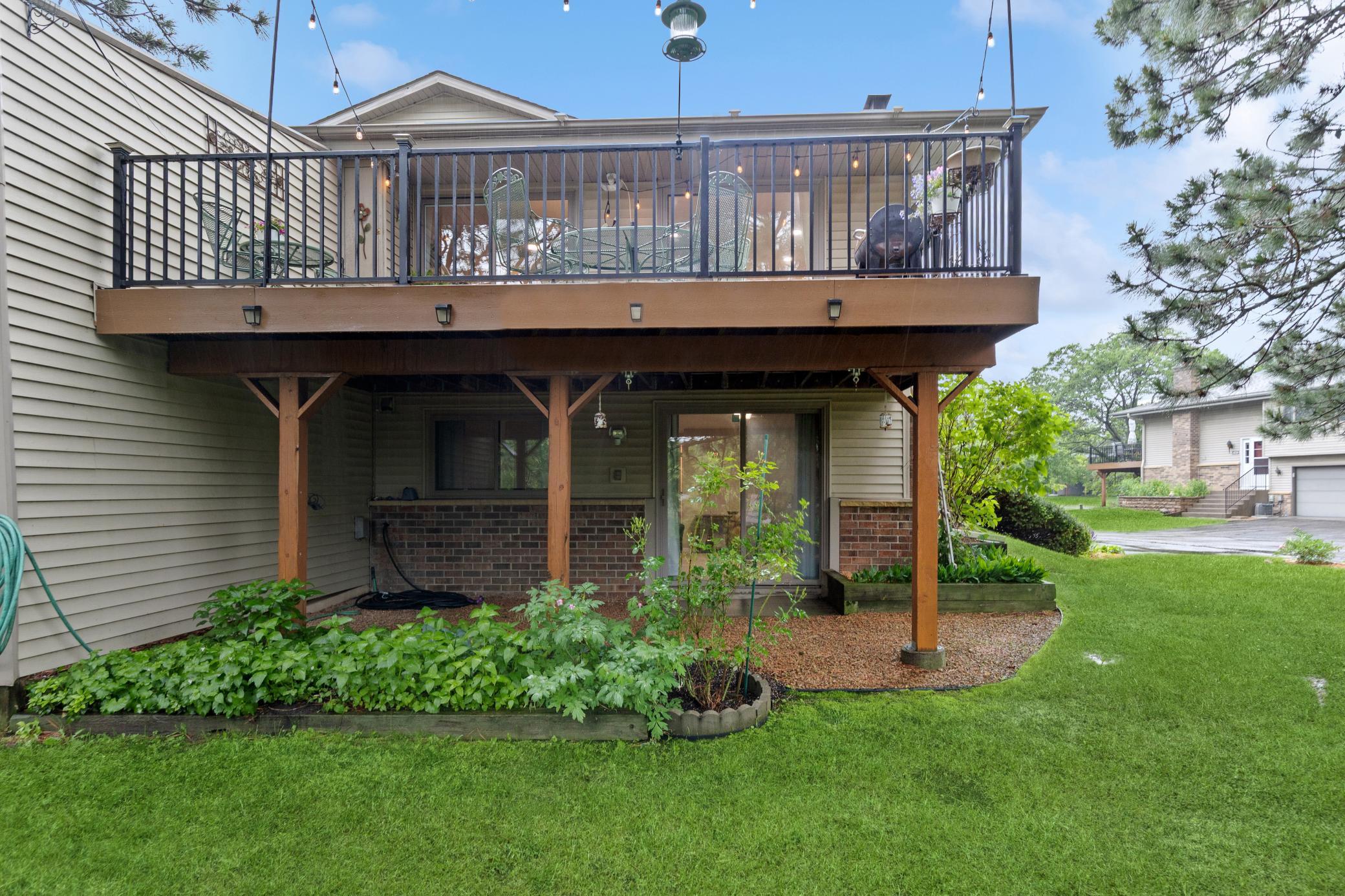 4152 Sylvia Lane S