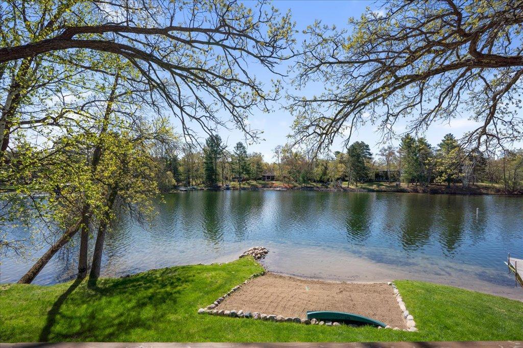 12388 Brookwood Circle