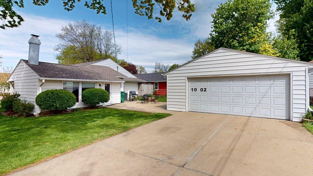 Photo of 1002 13th Avenue NW, Rochester, MN 55901 (MLS # 7069406)