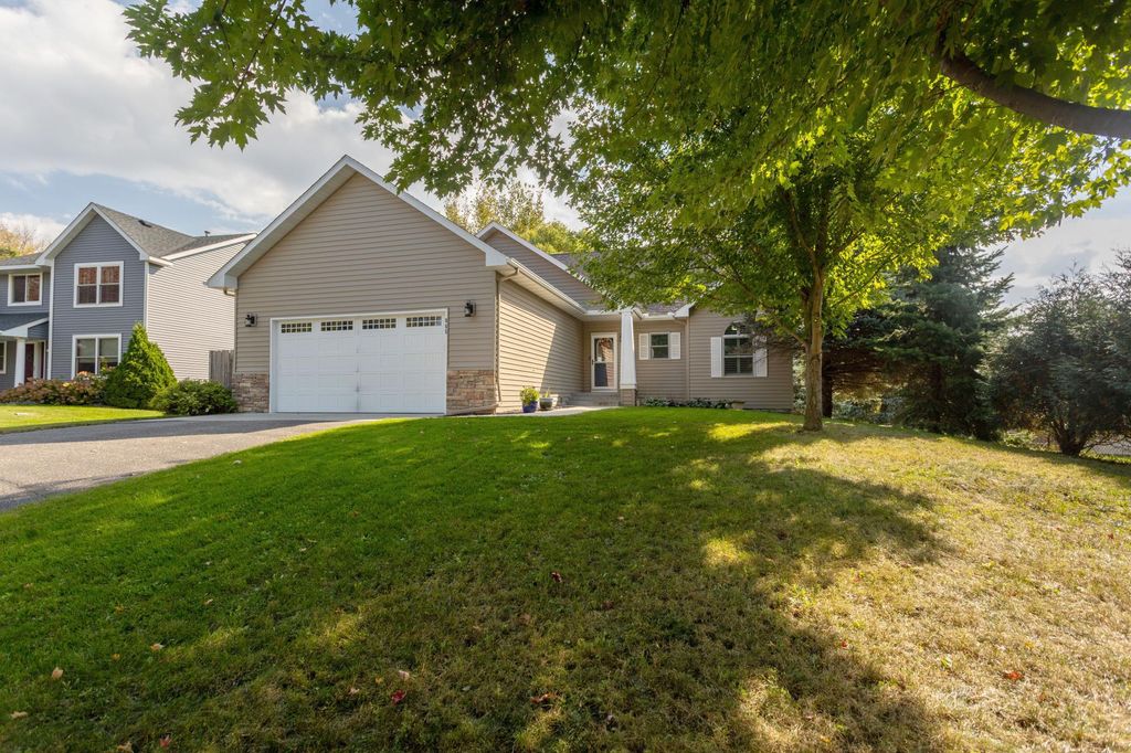 Photo of 865 Quail Court, Watertown, MN 55388 (MLS # 7003810)