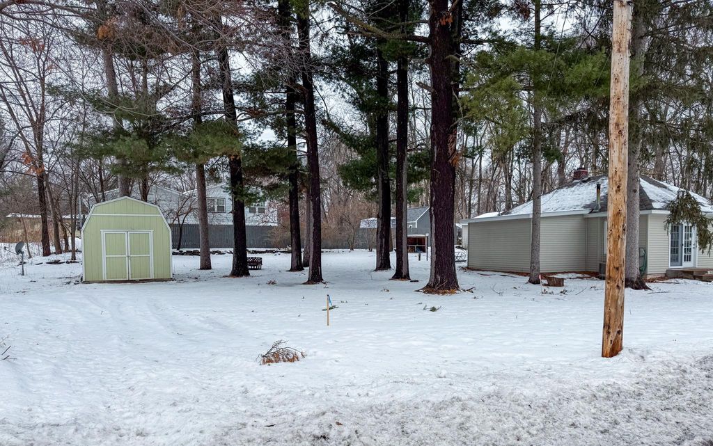 Photo of 1720 Racine Avenue S, Lakeland, MN 55043 (MLS # 7005929)