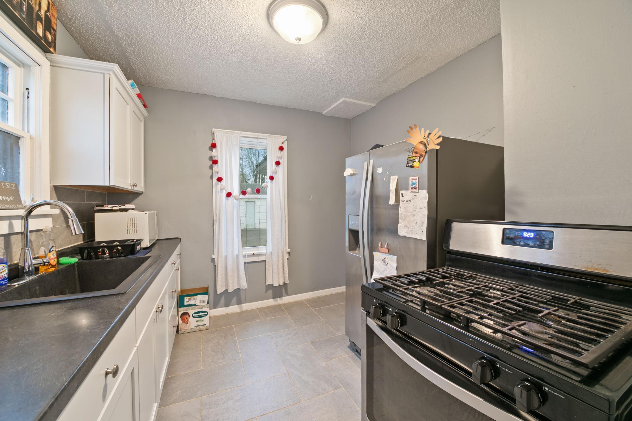 1612 County Road C E