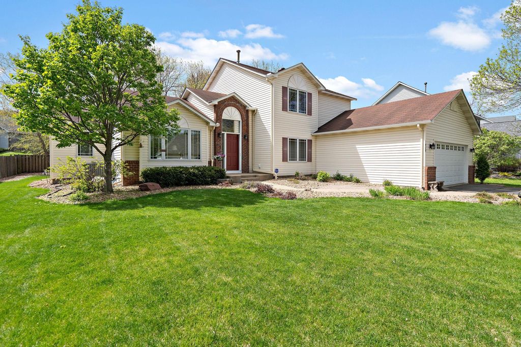 Photo of 1409 Earle Way, Burnsville, MN 55306 (MLS # 7061416)