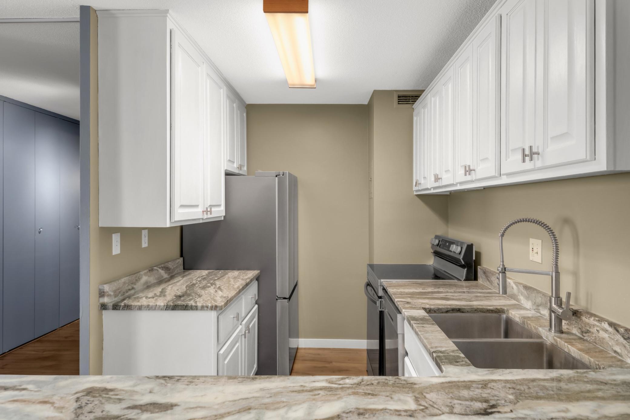 19 S 1st Street B808