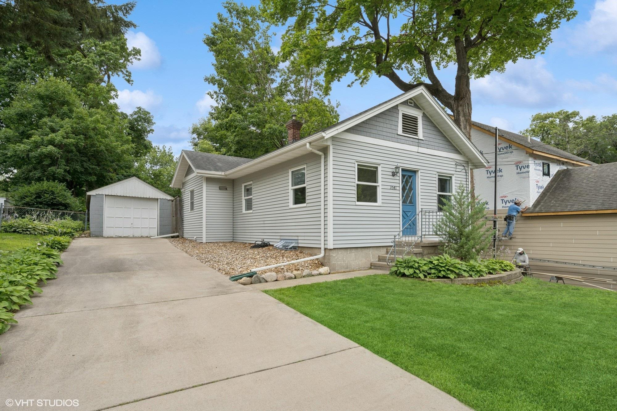 3541 Livingston Avenue