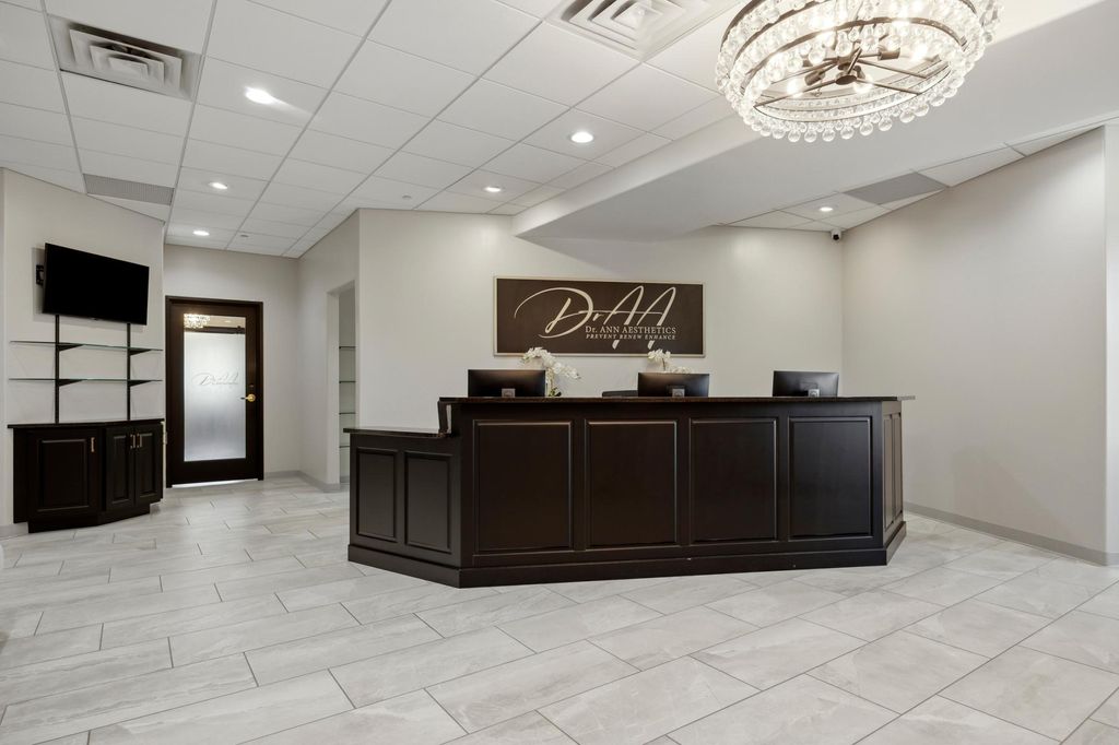 Photo of 4420 Valley View Road, Edina, MN 55424 (MLS # 7007180)