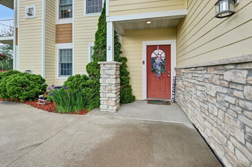Photo of 755 Hickory Way #2, Lake City, MN 55041 (MLS # 6736785)