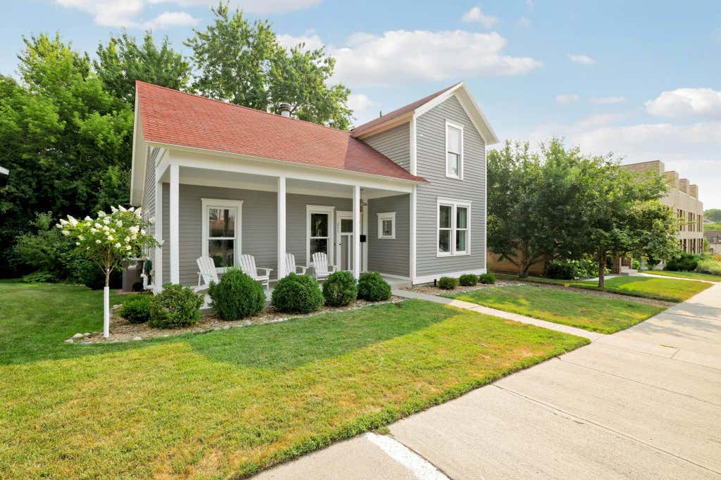Photo of 311 3rd Street, Excelsior, MN 55331 (MLS # 7117277)